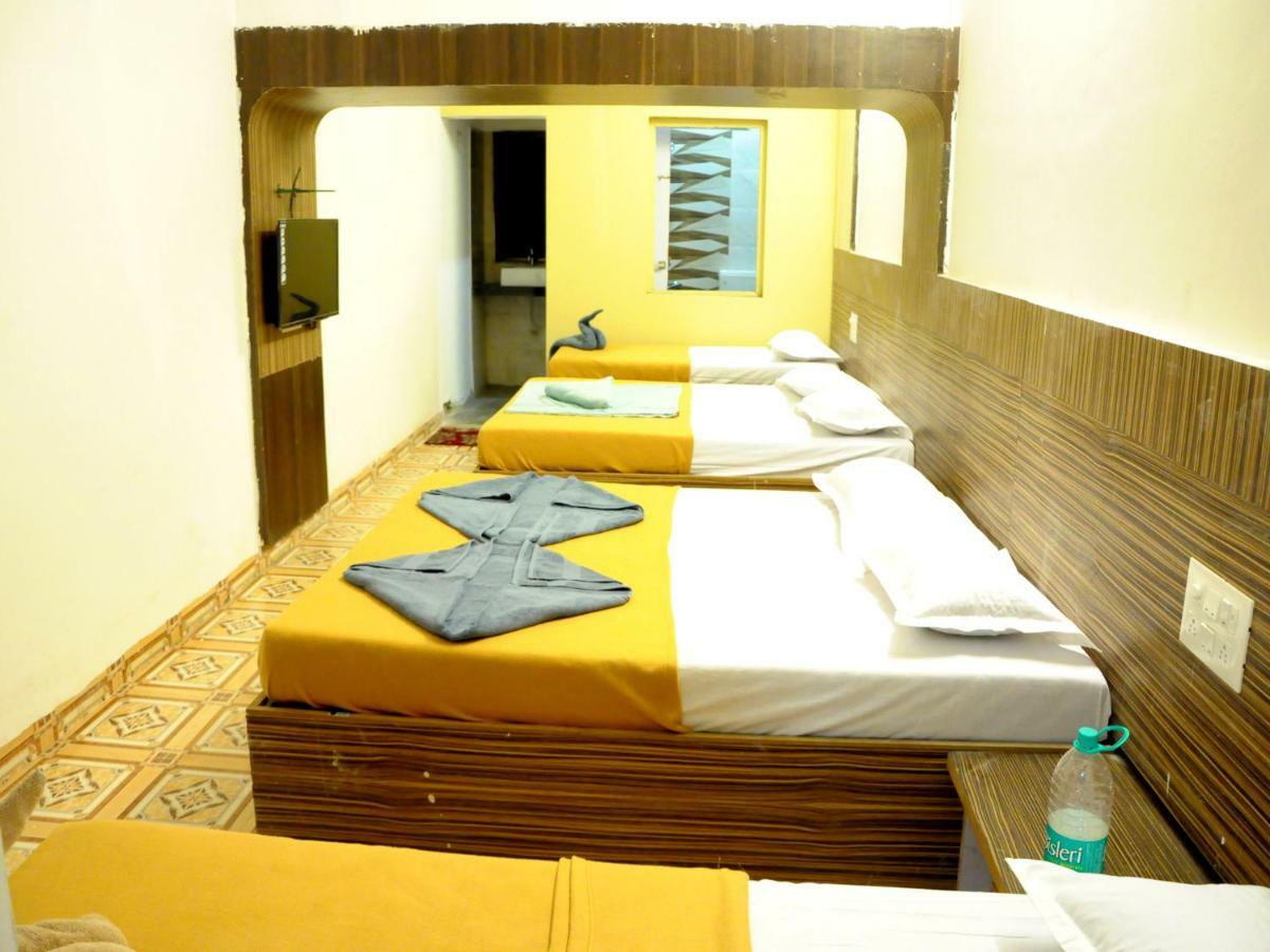 Hotel Malhar Palace Shirdi Dış mekan fotoğraf