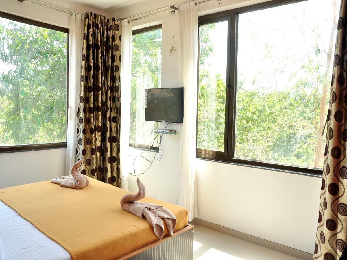Hotel Malhar Palace Shirdi Dış mekan fotoğraf