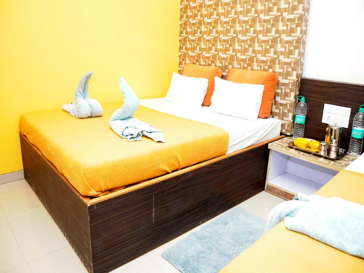 Hotel Malhar Palace Shirdi Dış mekan fotoğraf